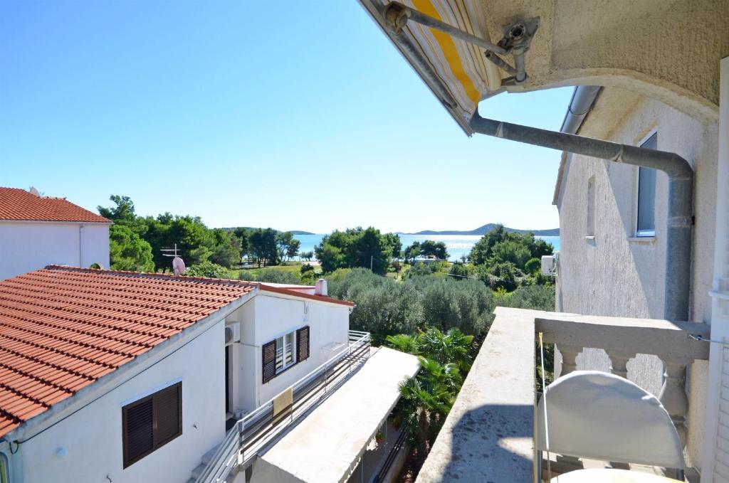 Apartments and Rooms On the Beach photo 3