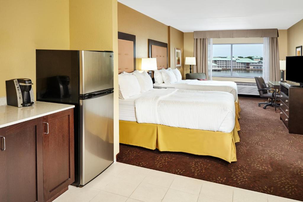 Holiday Inn Express & Suites Sandusky, an IHG Hotel photo 4