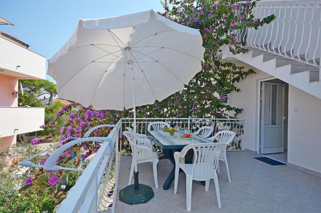 Apartments Sime photo 1