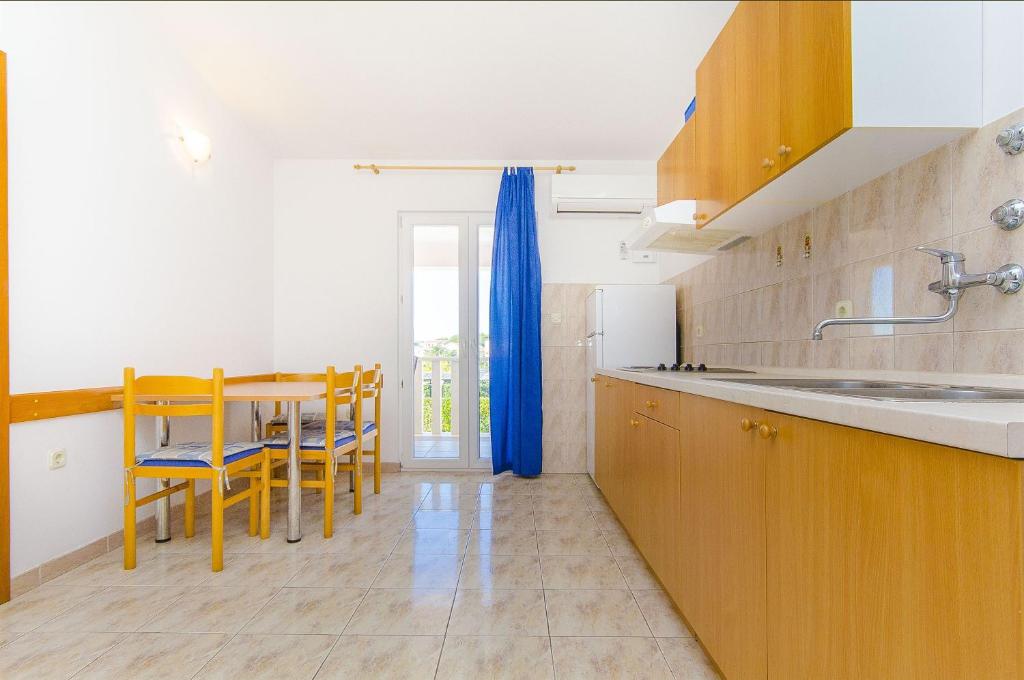 Apartments Tiho i Pave photo 4