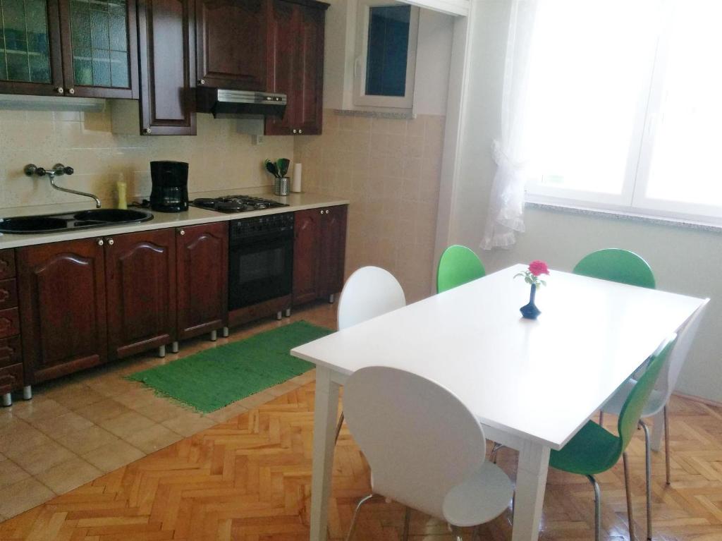 Apartment Ana photo 2