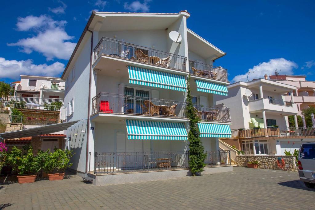 Apartments Jure photo 2