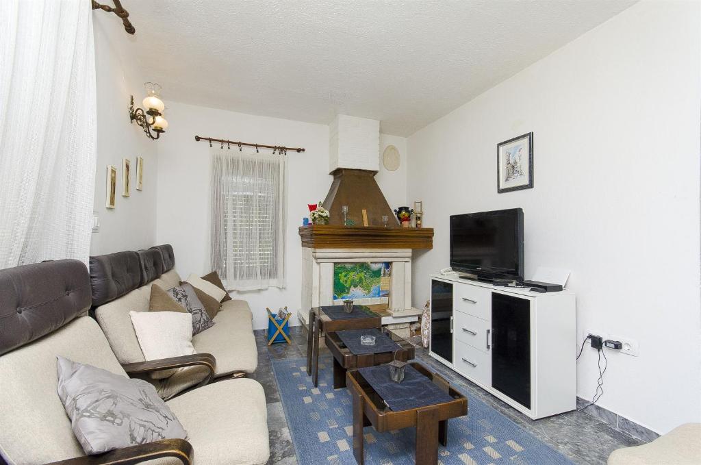 House Miroslav photo 4