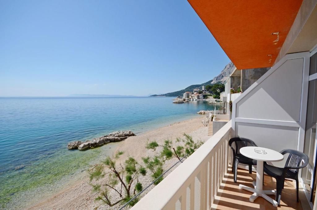 Apartments Jure photo 2