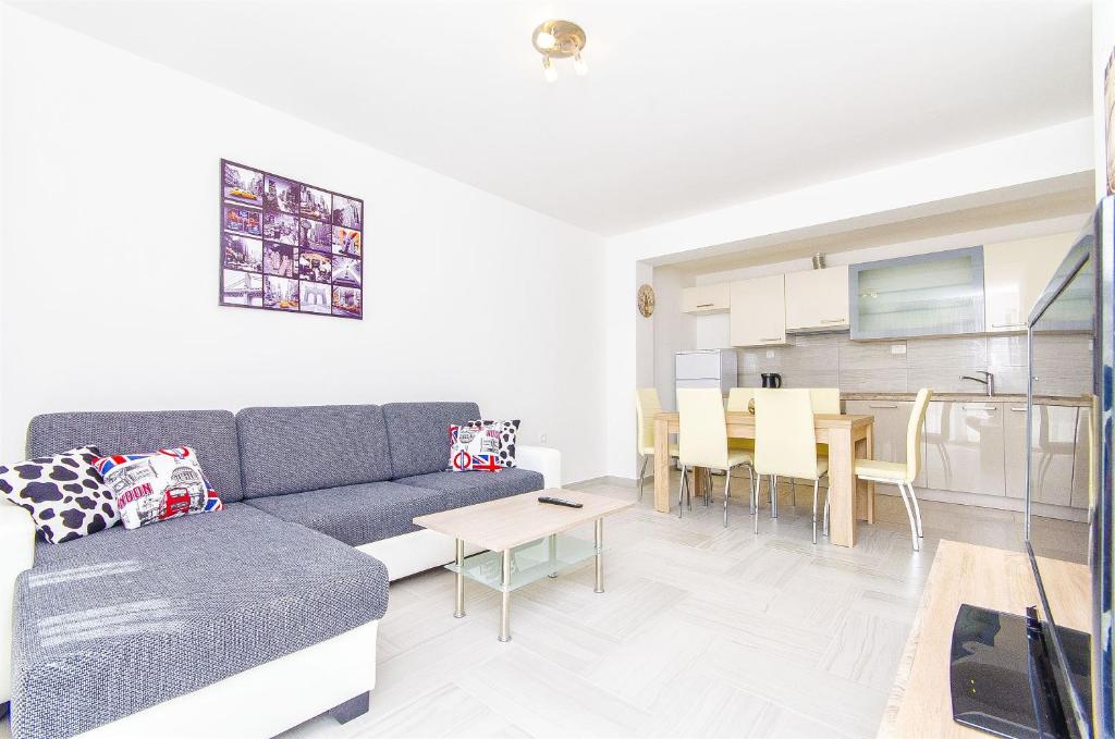 Apartment Darko photo 2