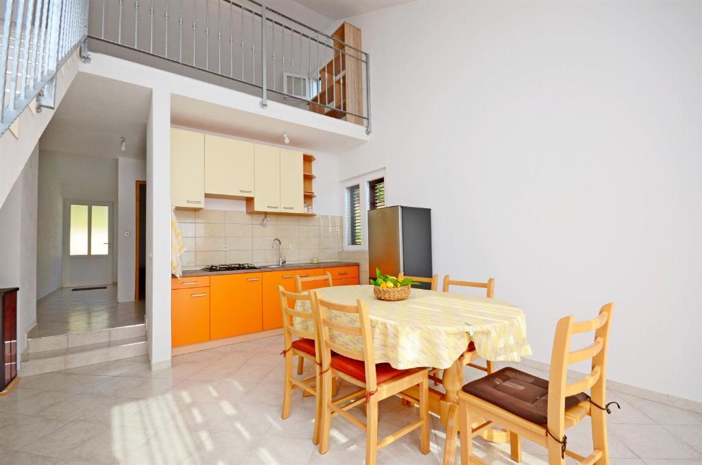 Apartments Edi photo 3