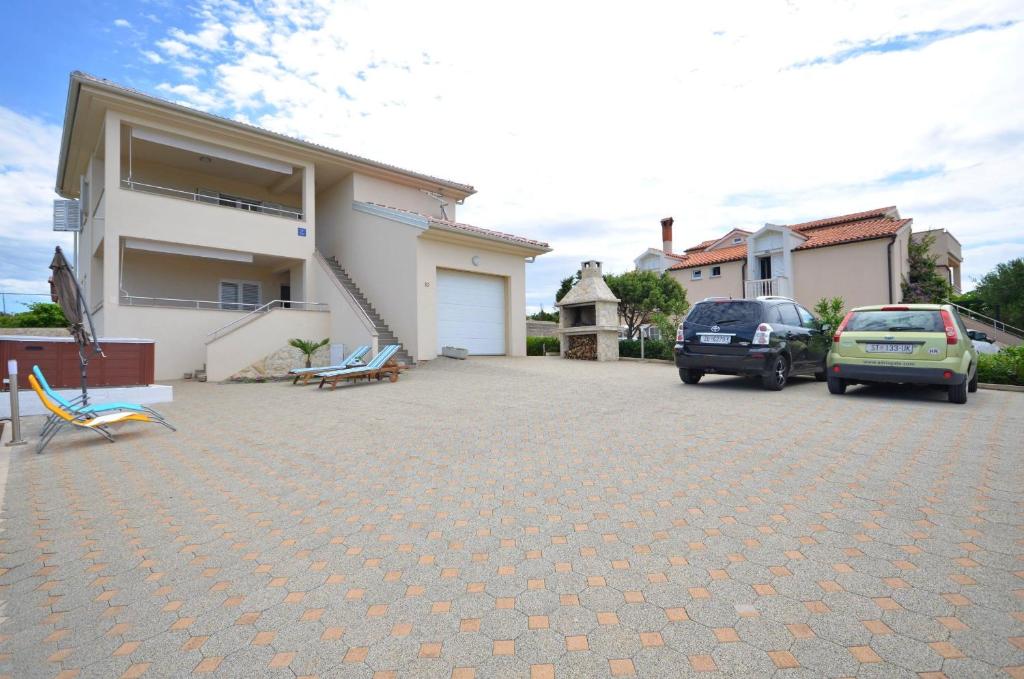House Goran photo 1