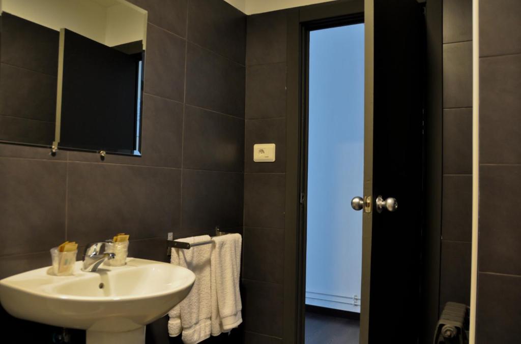 Hostal La Rotonda photo 4