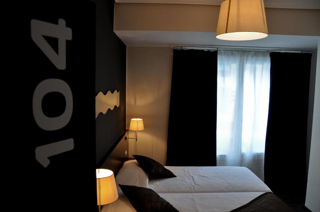 Hostal La Rotonda photo 3
