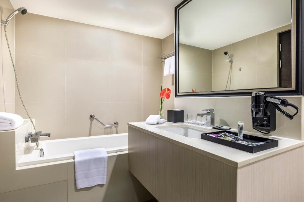 Двухместный (Двухместный номер Privilege с 2 отдельными кроватями), Отель Mercure Bangkok Sukhumvit 11