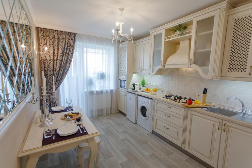 Royal Suite Apartment with Jacuzzi photo 3