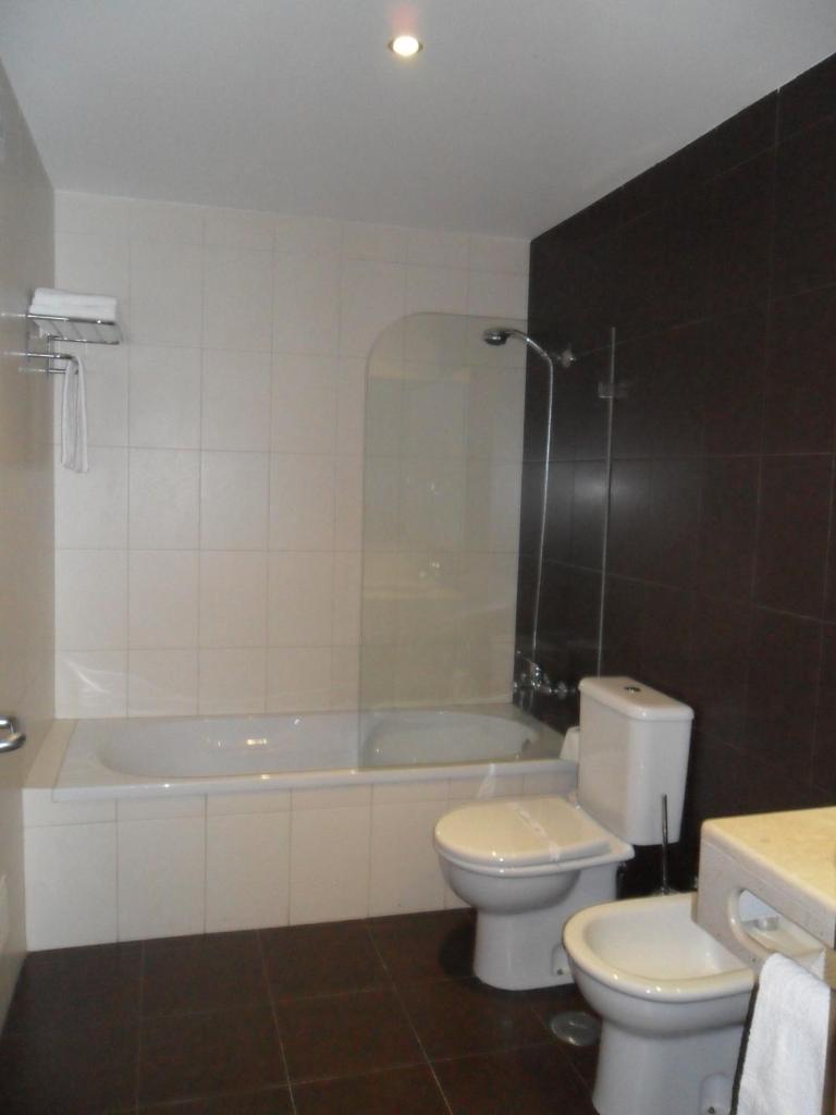 Двухместный (Двухместный номер с 2 отдельными кроватями и балконом), Hotel Santo Condestavel