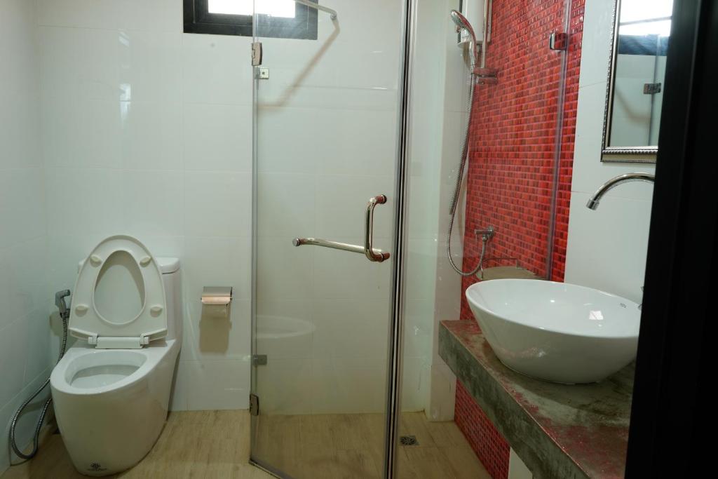 Двухместный (Номер с кроватью размера «king-size» и видом на бассейн), The Pool Resort