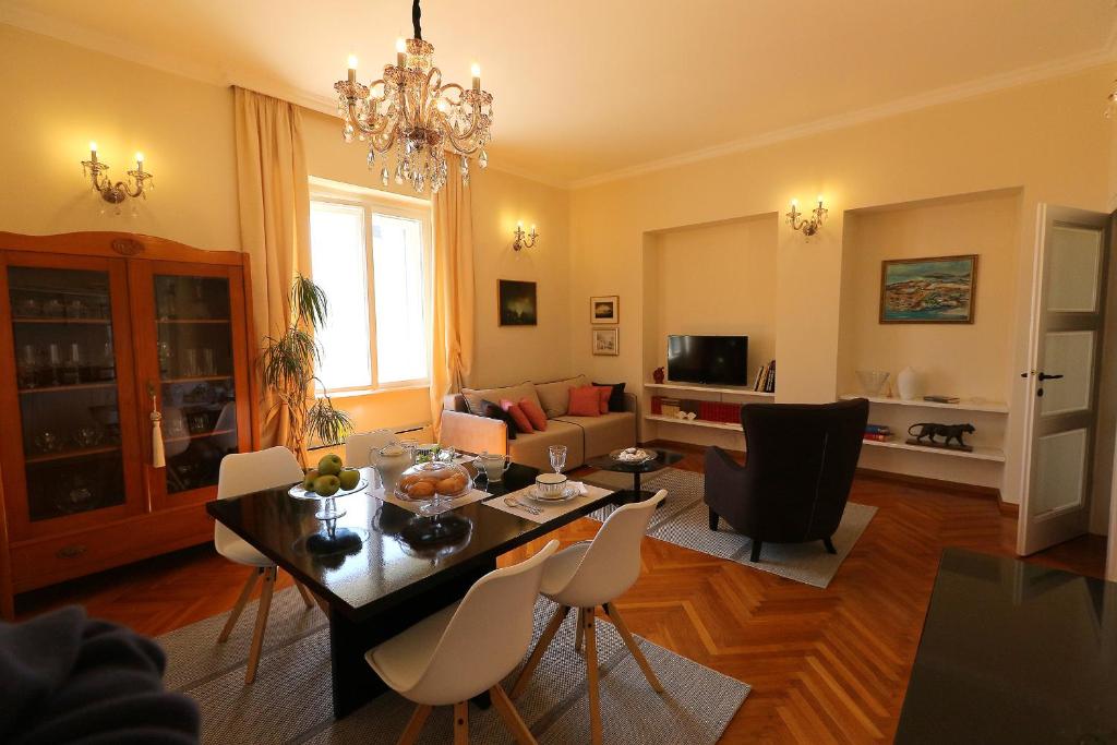 Apartment MiraMare on the beach photo 1