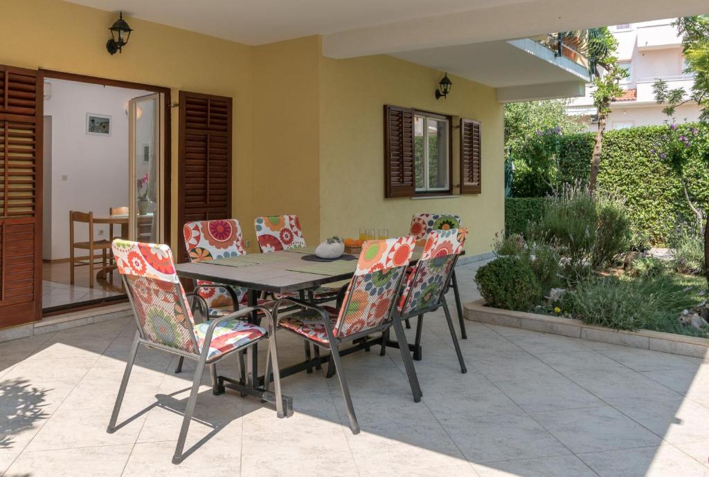 Apartments in Trogir photo 1