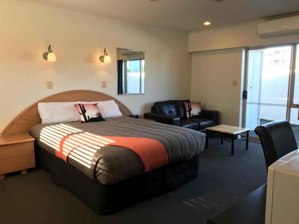 Pacific Harbour Motor Inn photo 2