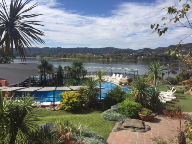 Lake Buenavista Apart Hotel & Suites photo 2