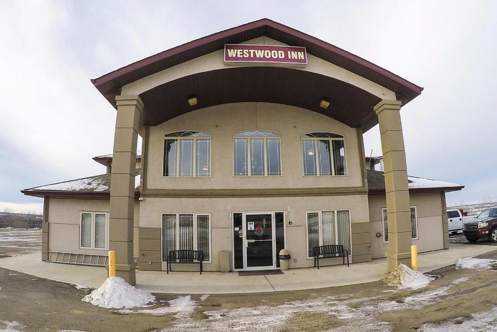 Westwood Inn photo 2