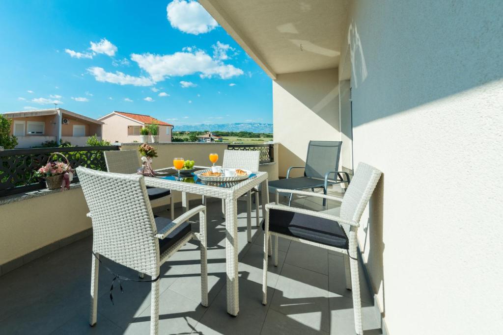 Apartments Nella