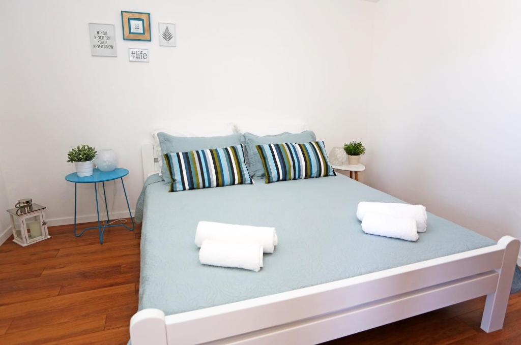 Apartments Tona photo 1
