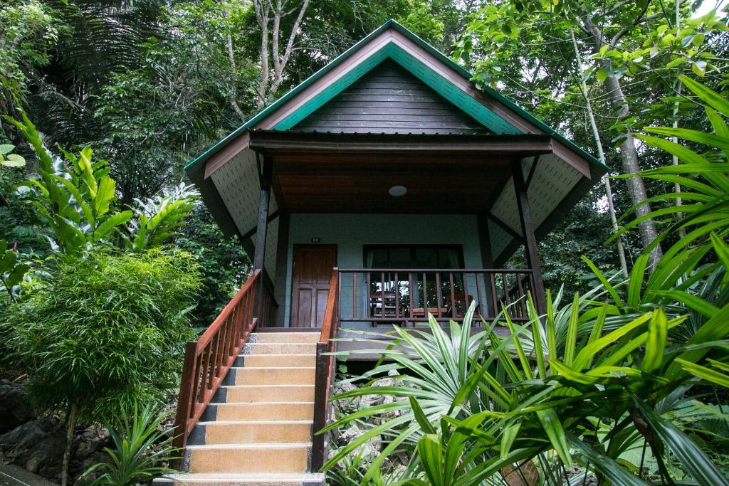 Двухместный (Бунгало с видом на бассейн), Ao Nang Cliff View Resort