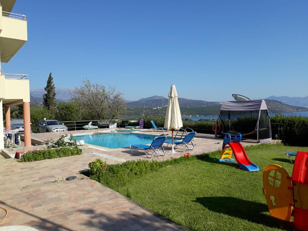 Stelios Apartments photo 4