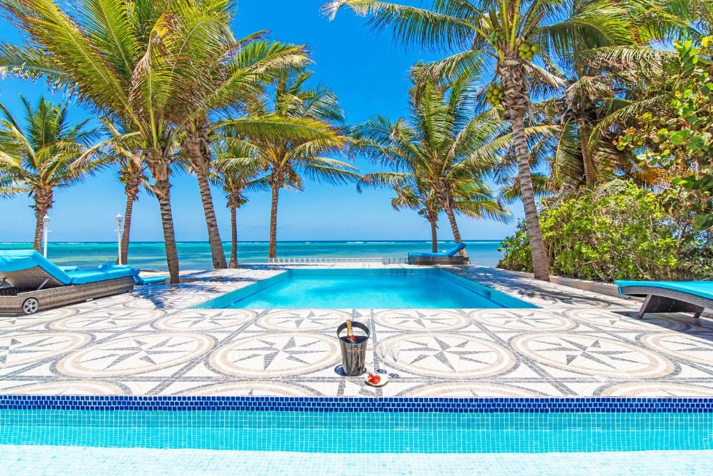 Sprat Bay Luxury Villa photo 2