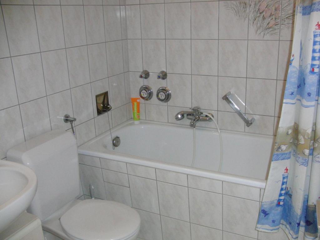 Appartementhaus im Grün photo 1