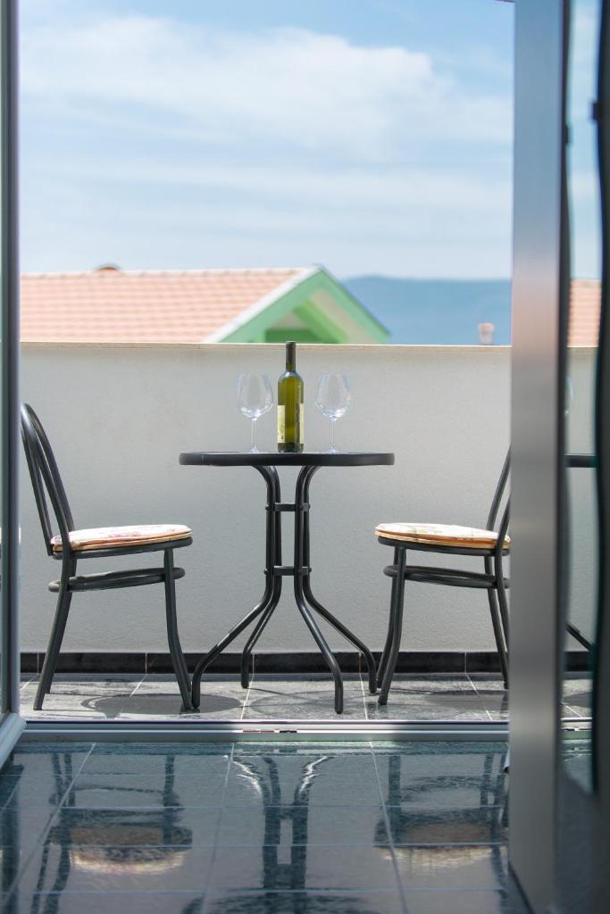 Студио (Номер-студио), Apartmani Krgušić