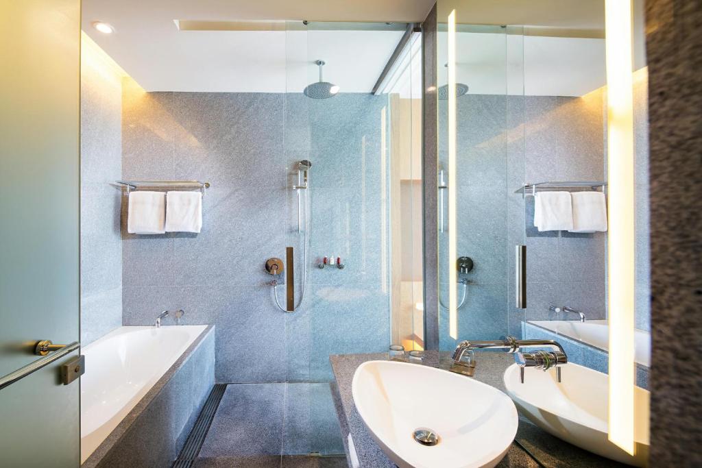 Двухместный (Клубный двухместный номер с 1 кроватью), Oasia Hotel Novena, Singapore by Far East Hospitality