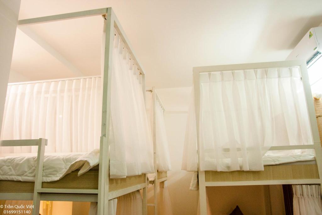Номер (Кровать в общем номере для мужчин и женщин с 10 кроватями), Sunshine Hostel Hue