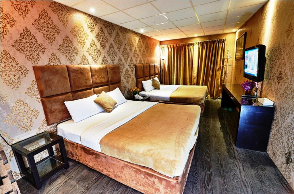 Сьюит (Четырехместный номер), Отель West Hotel