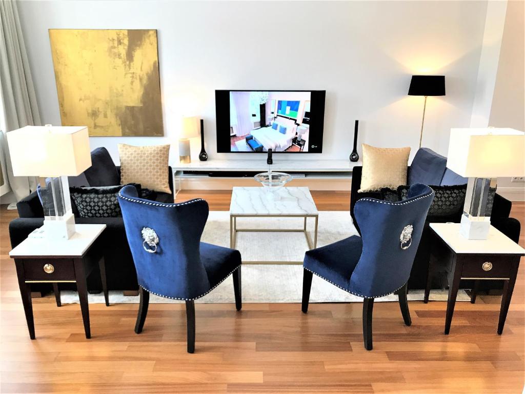 MONDRIAN Luxury Suites & Apartments Market Square photo 2