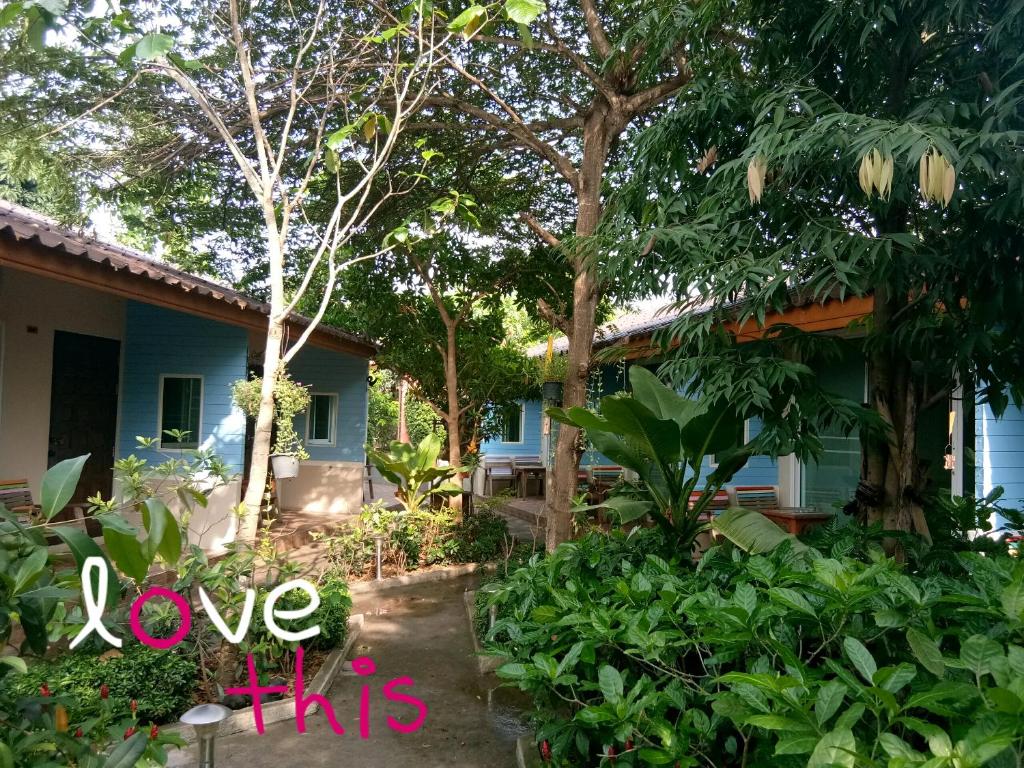 Q Zone Boutique House photo 2