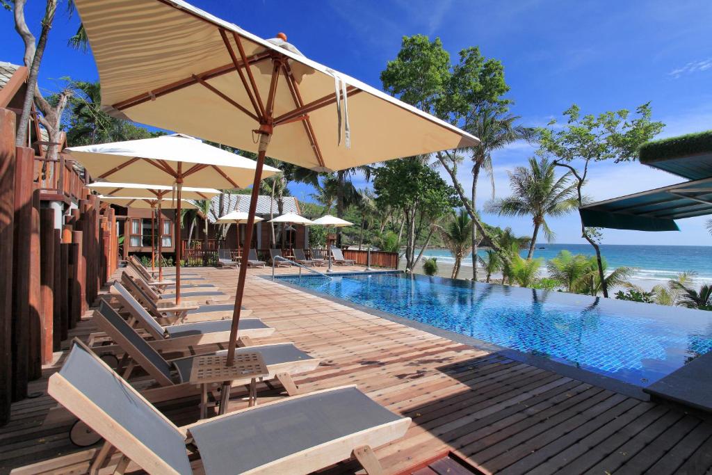 Ao Prao Resort - Tap to explore photos