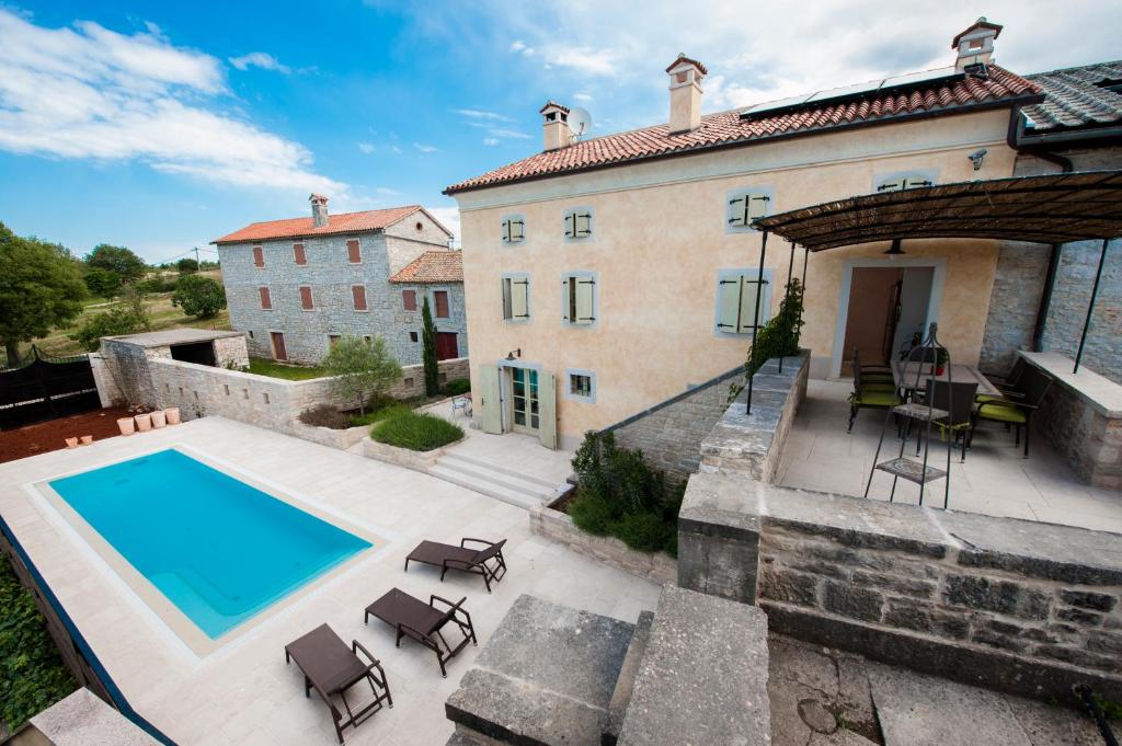 Villa Tona photo 3