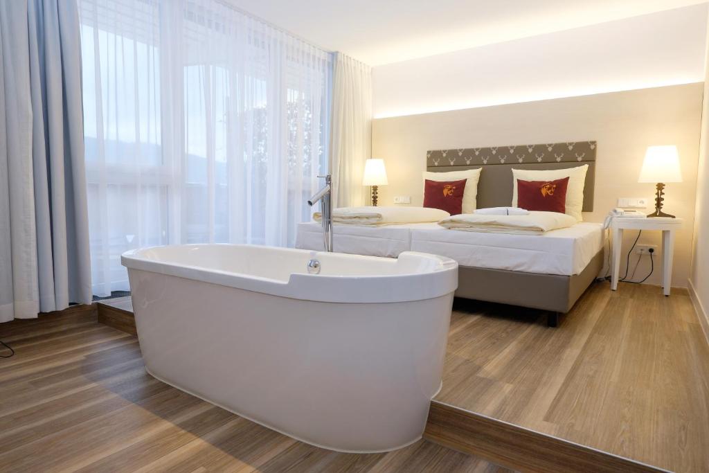 Hotel Bären Titisee photo 3