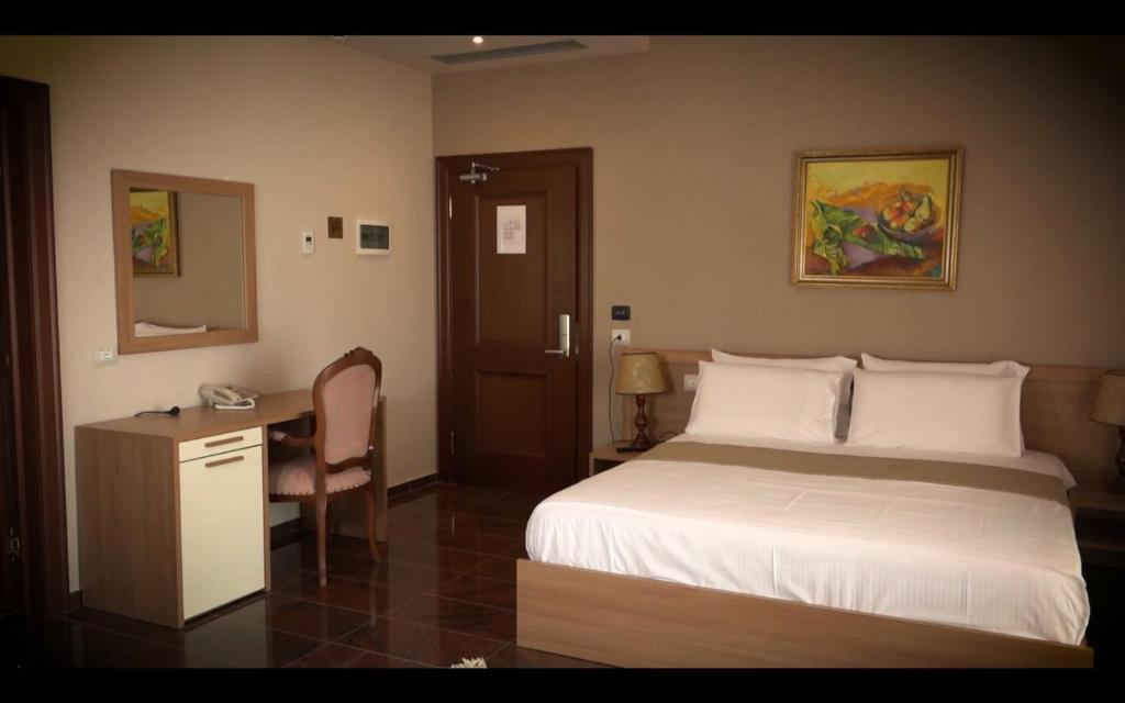 Fishta Hotel & Apartments photo 3