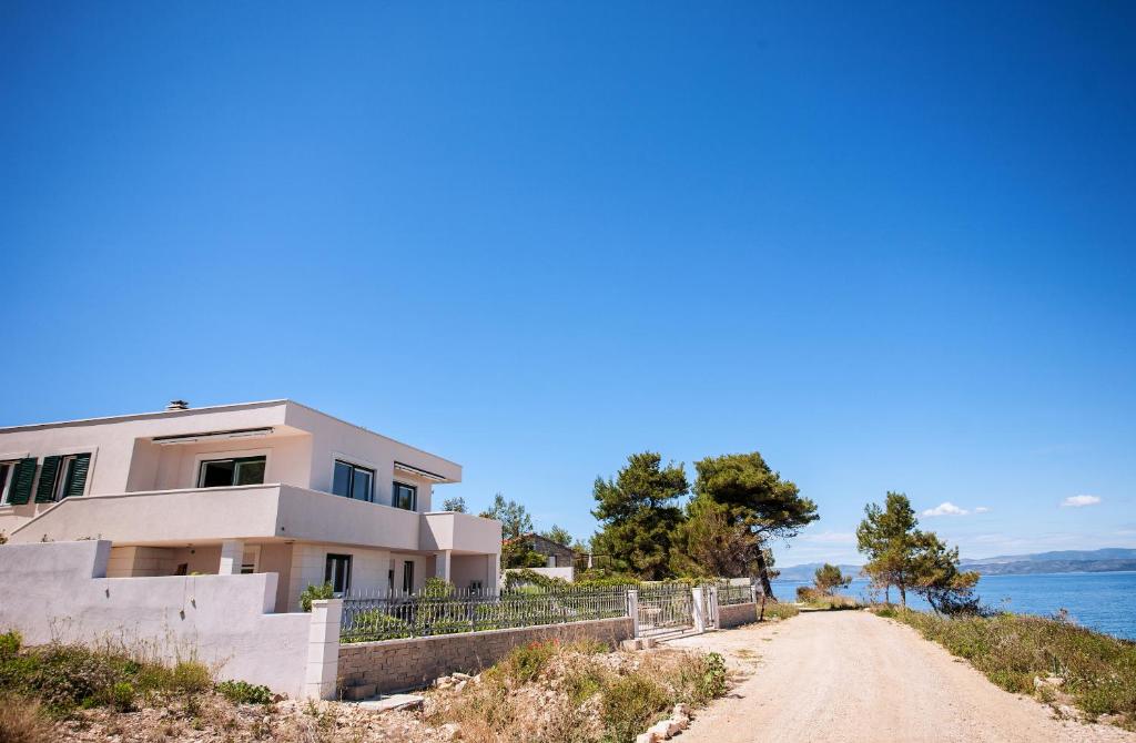 House , Seafront Apartment Pelegrin photo 1