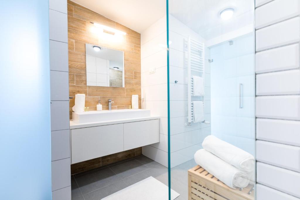 Апартаменты (Апартаменты в пентхаусе), Vagabond Apartments & Suites