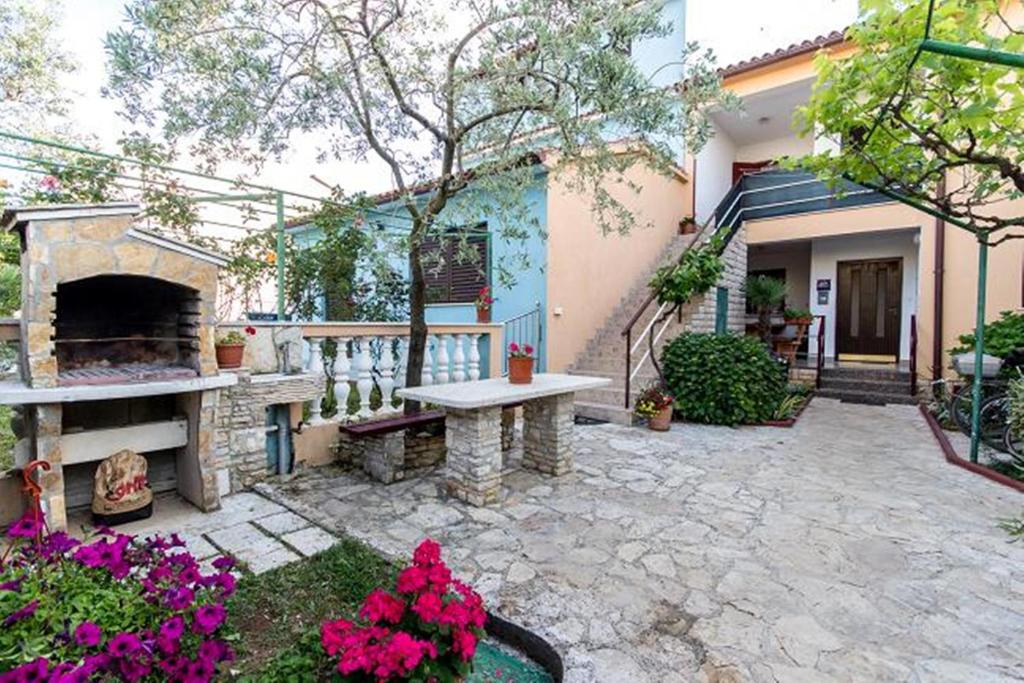Apartmenthaus Mira Eldic photo 1