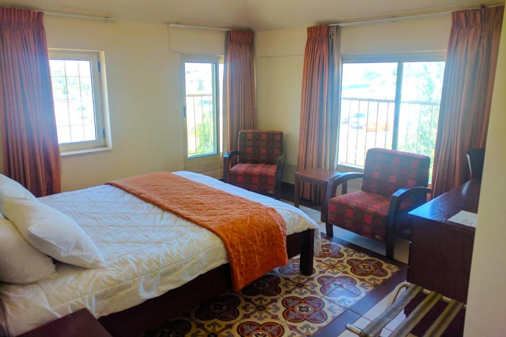 Alhambra Palace Hotel Suites - Ramallah photo 3