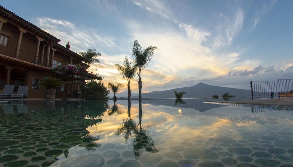 Hacienda Ucazanaztacua photo 3