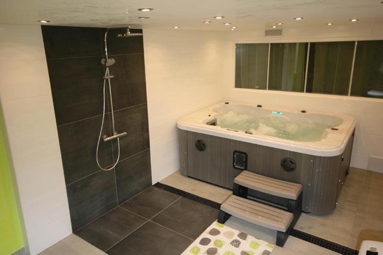Le Chalet "Les Breuches" photo 3