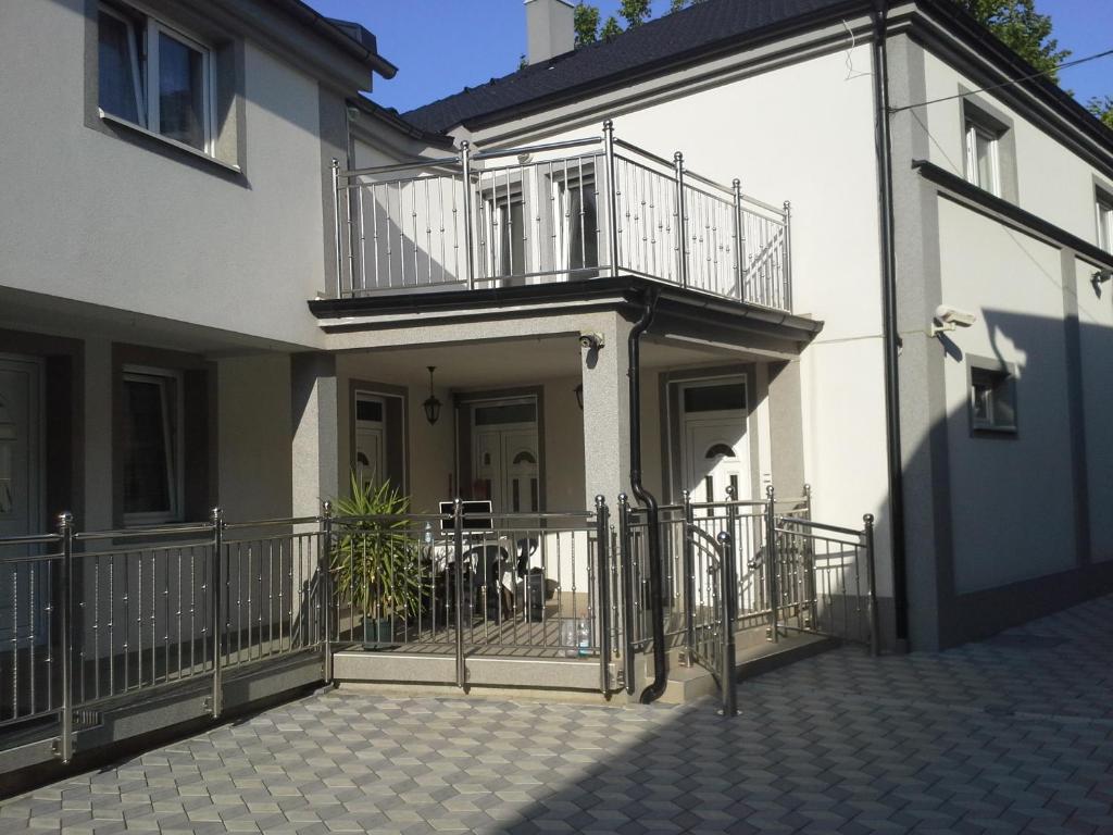 Apartments Royal Menex photo 1
