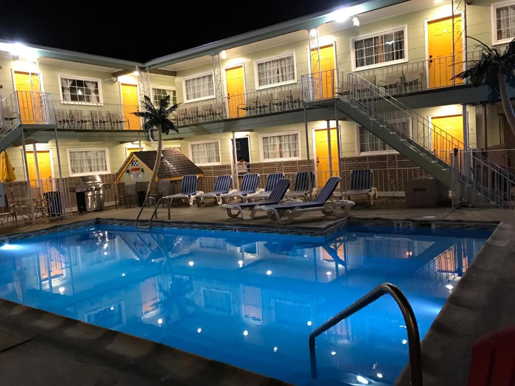 Sunrise Inn image