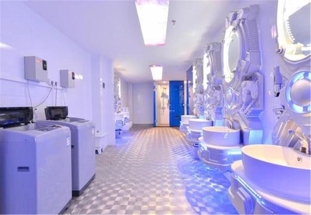 Zhuhai Dreamers Capsule Hotel photo 4
