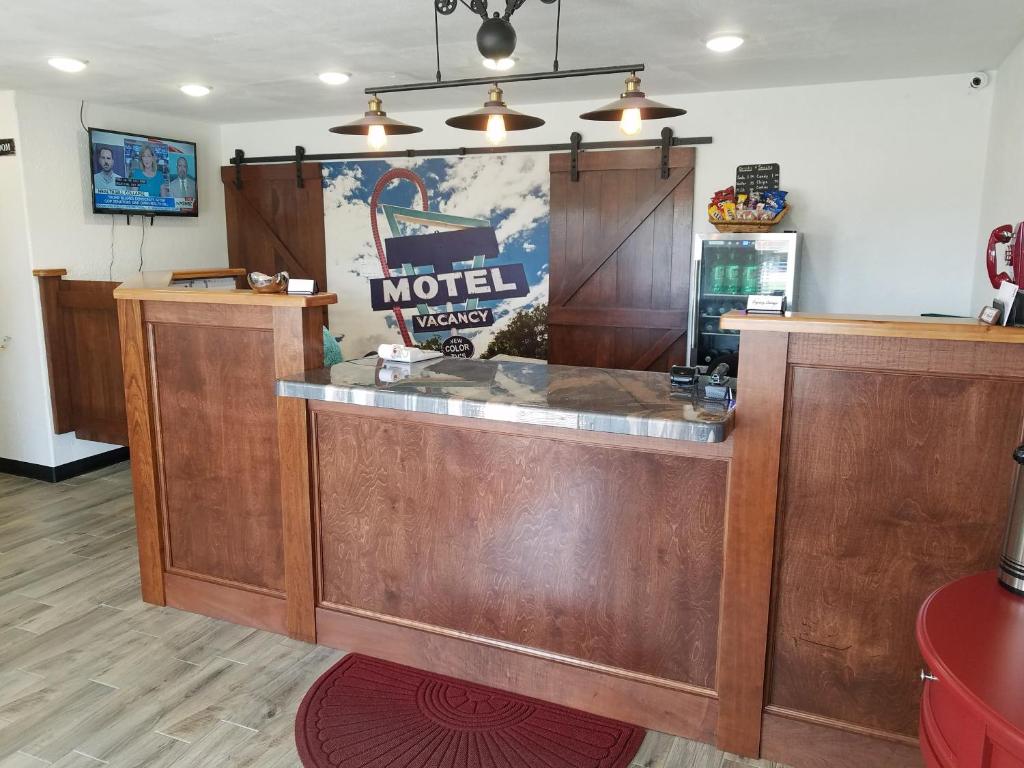 West Plains Motel photo 1