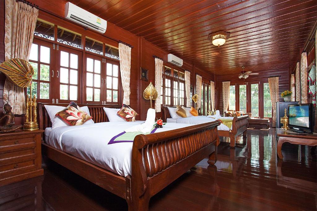Сьюит (Улучшенный люкс с кроватью размера «king-size»), Baan Thai Lanna Pattaya