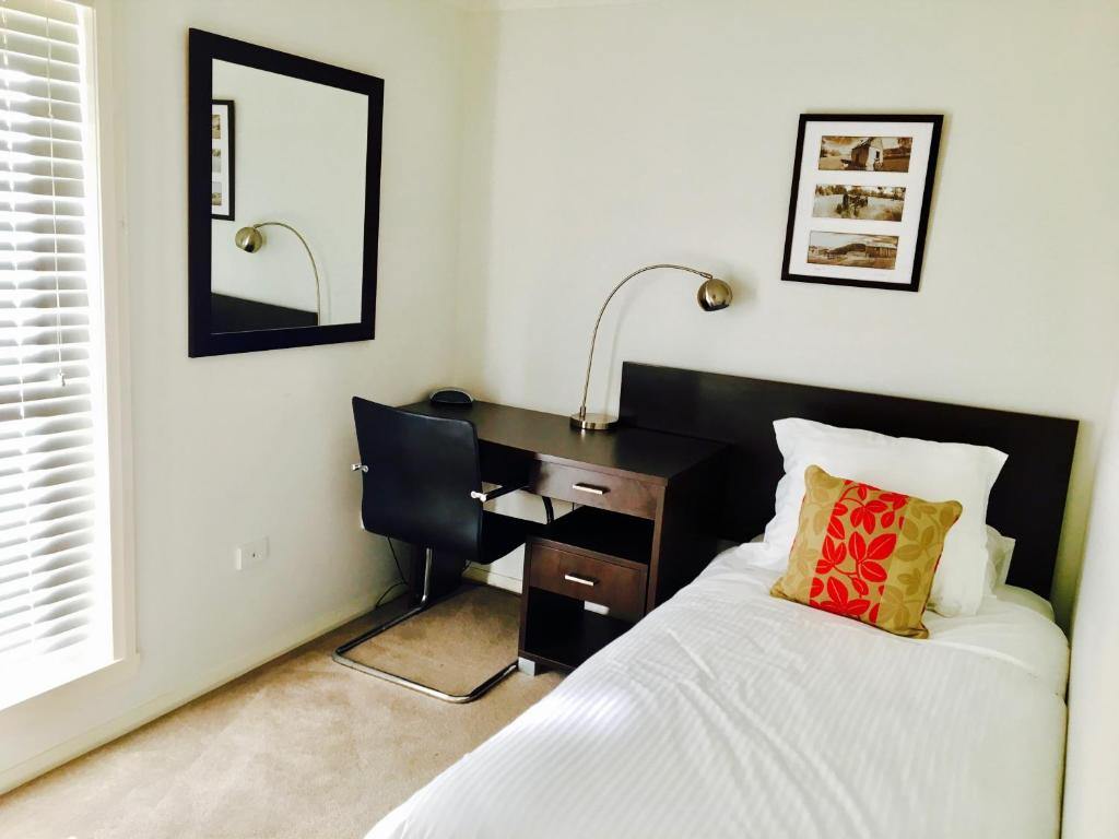 Encore Apartments photo 2